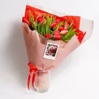 Букет № 573 из 15 красных тюльпанов — фото 19