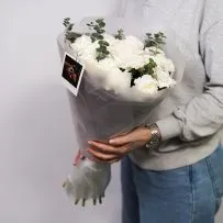 Букет № 553 с белой гвоздикой  — фото 