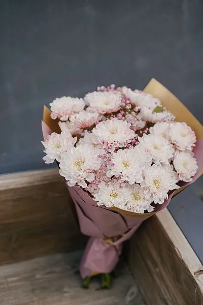 Букет № 563 из крашеной кустовой хризантемы  — фото 2