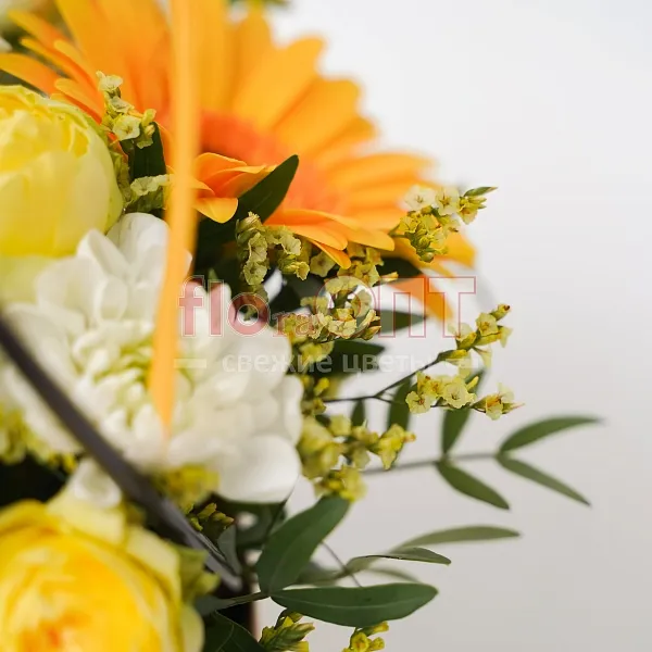 Коробка № 186 сборная с желтой герберой  — фото 5