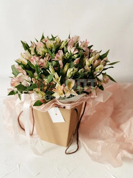 Композиция № 229 в крафтовой сумочке — фото 1