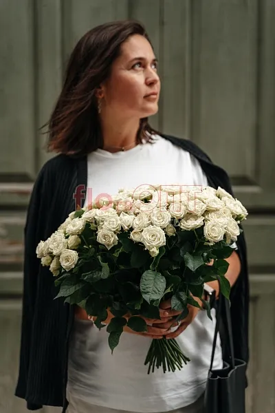 Роза Россия Кустовая 50см — фото 1