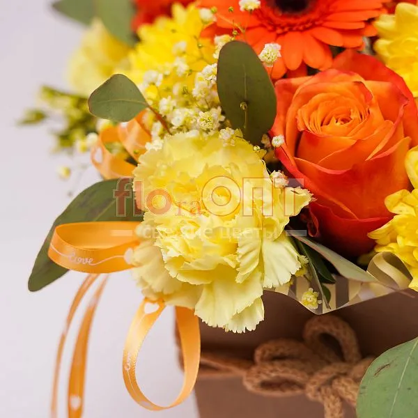 Коробка № 170 с герберами и розами  — фото 3